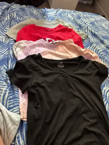 T-shirt lot