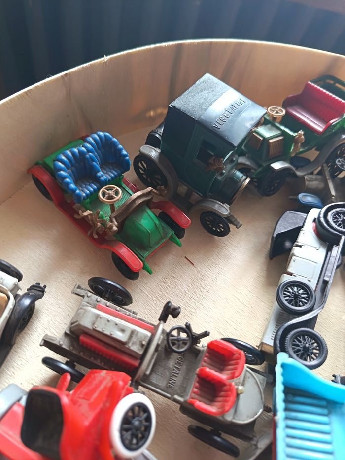Lot de voitures anciennes/ pièces - photo numéro 5