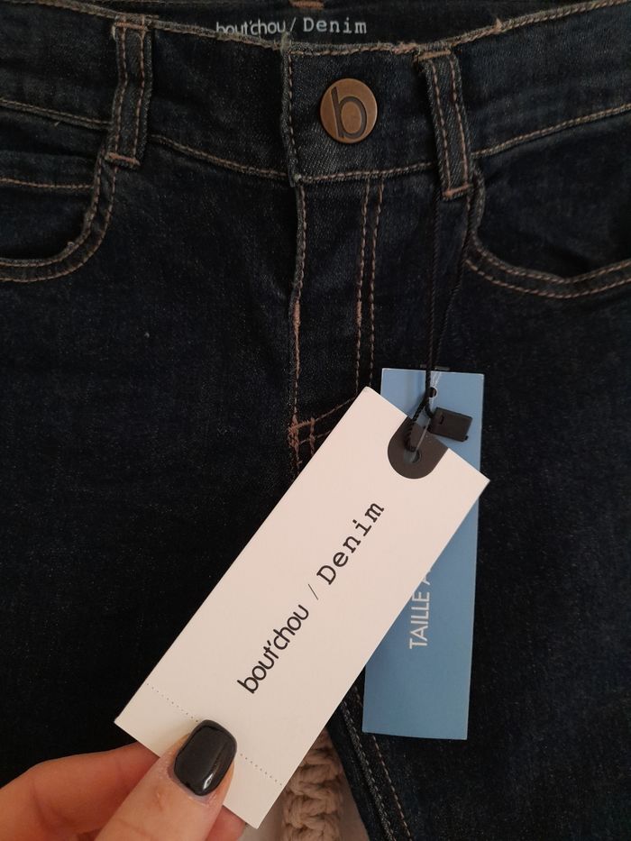 Joli jean Bout'chou 24 mois neuf avec étiquette 🏷 - photo numéro 4