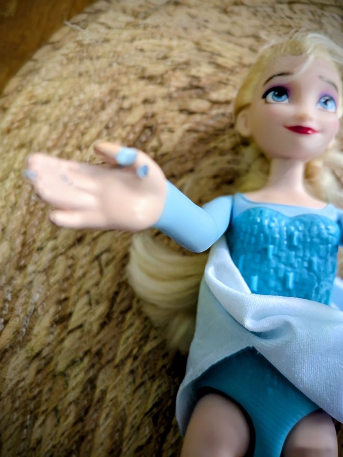 Poupée reine des neiges - photo numéro 4