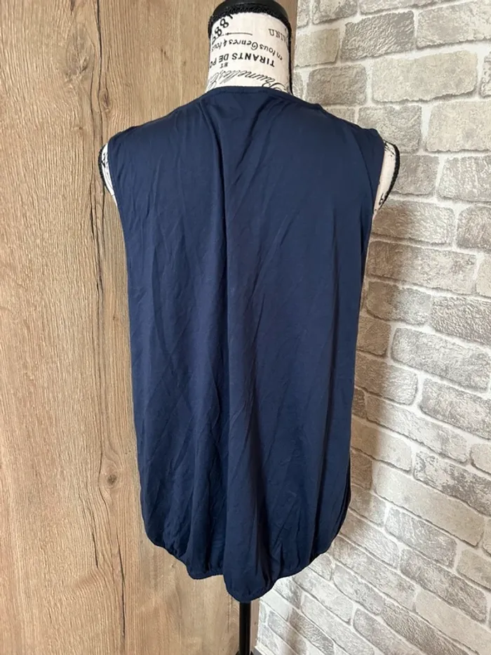 Blouse sans manches taille 38/40 - photo numéro 2