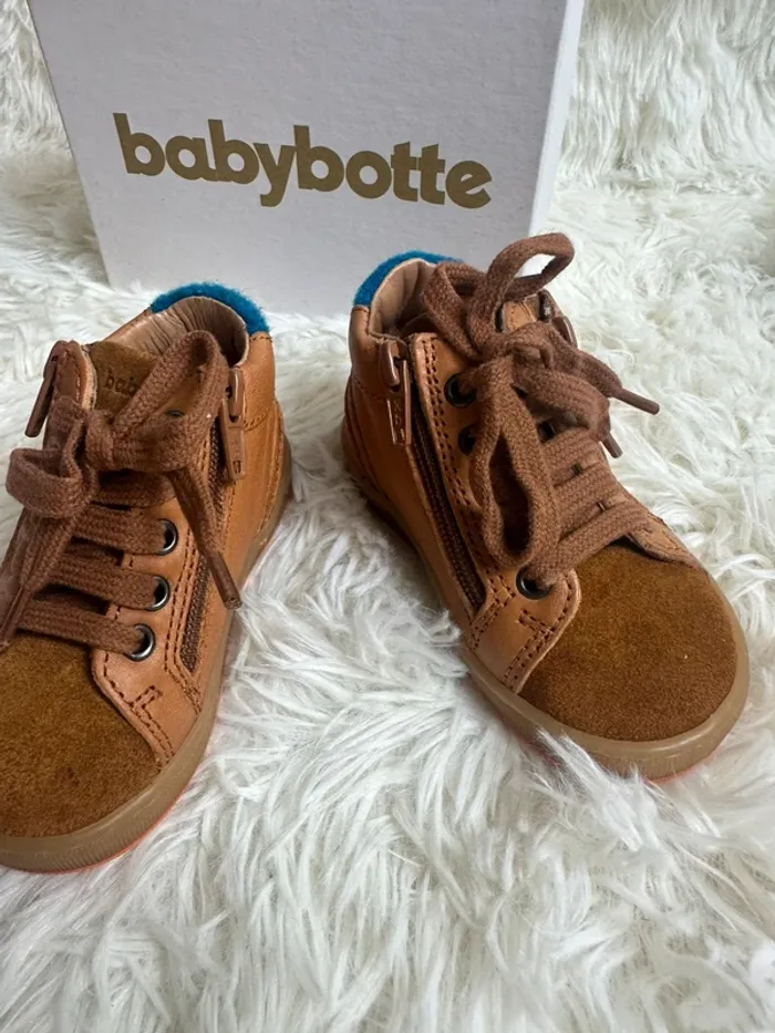 Paire de chaussures Babybotte taille 19 - photo numéro 4