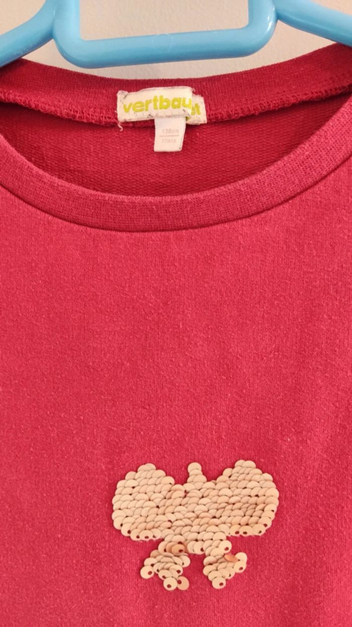 Sweat rouge à cœur et papillons qui changent de couleurs - photo numéro 2