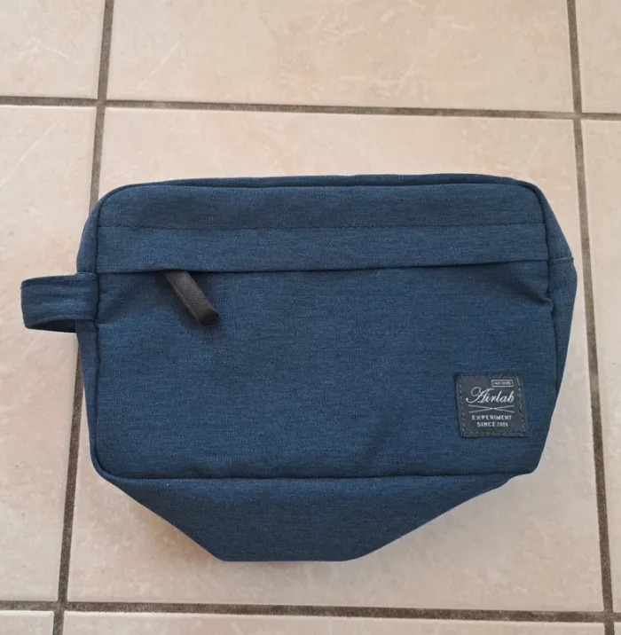 Trousse de toilette à fermeture éclair bleu/orange Airlab en TBE