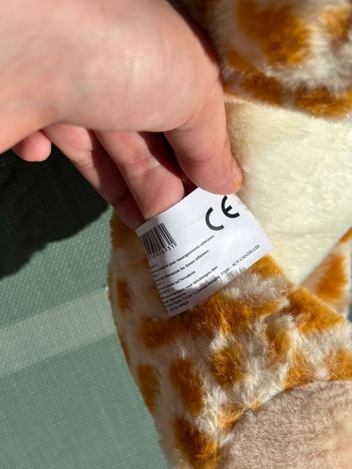 Peluche girafe yeux pailleté - photo numéro 3