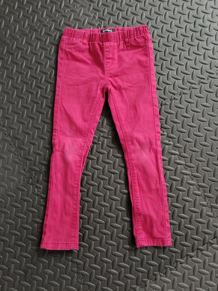 Jean fushia 4 ans