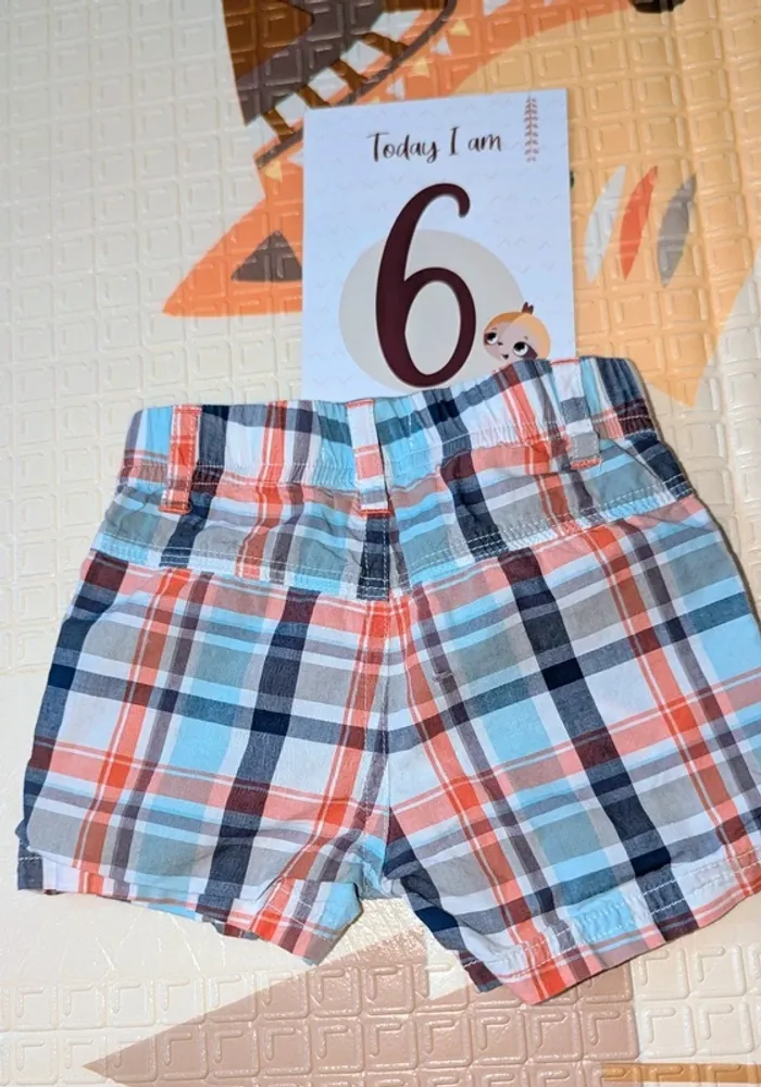 Short 6 mois léger - photo numéro 2