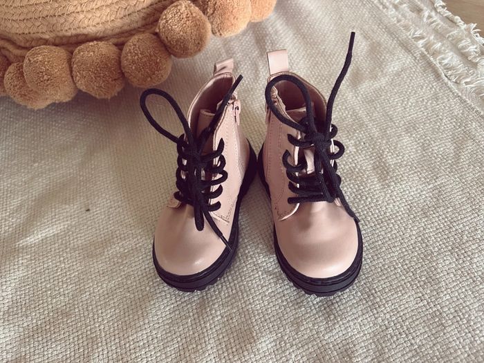 Bottines à lacets Zara neuves rose et noir 19 - photo numéro 3