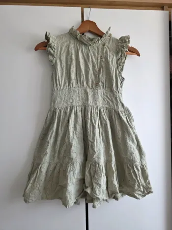 Robe kaki