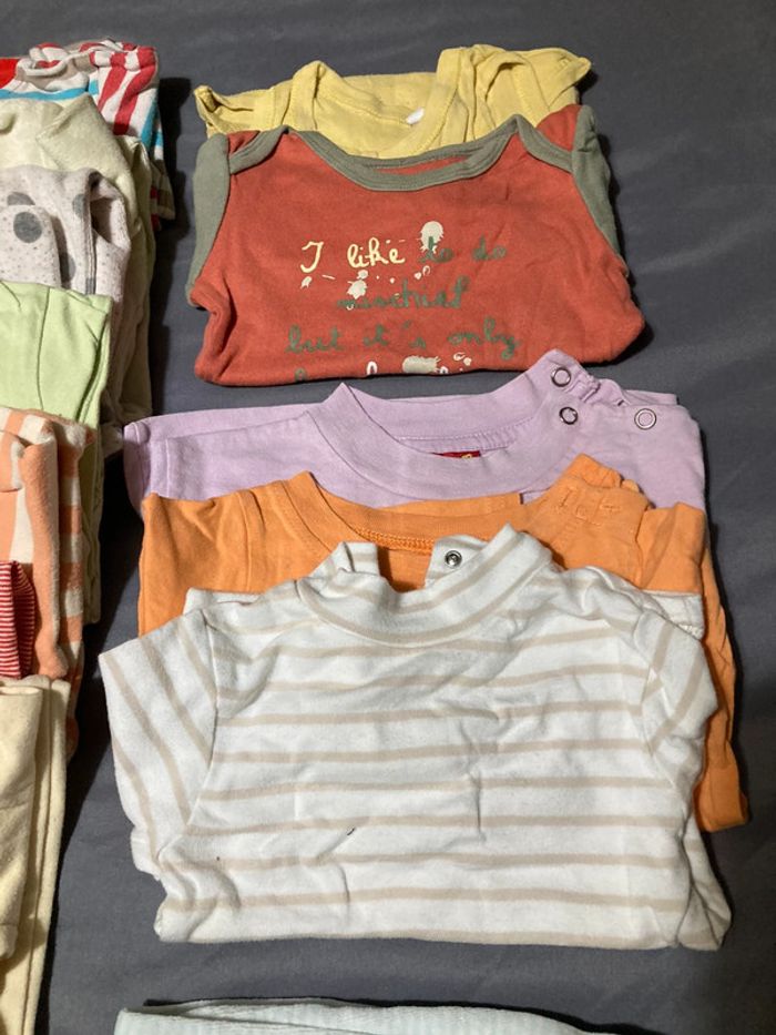 Lot de 15 vêtements bébé 9mois - photo numéro 3
