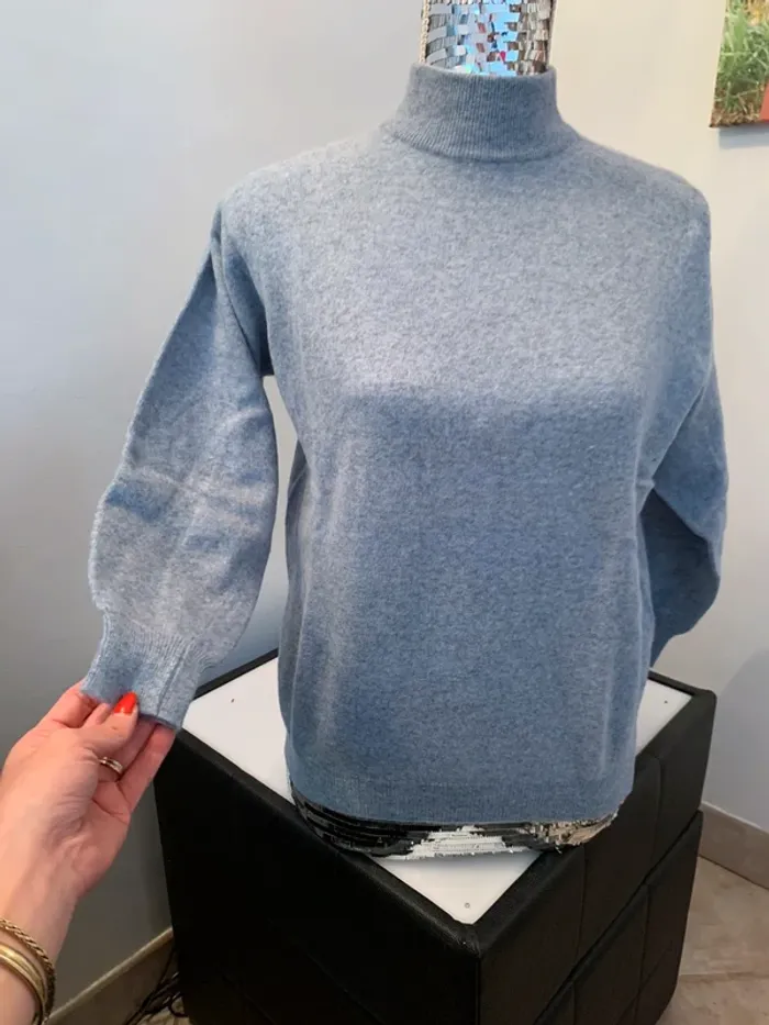 Pull bleu taille 38