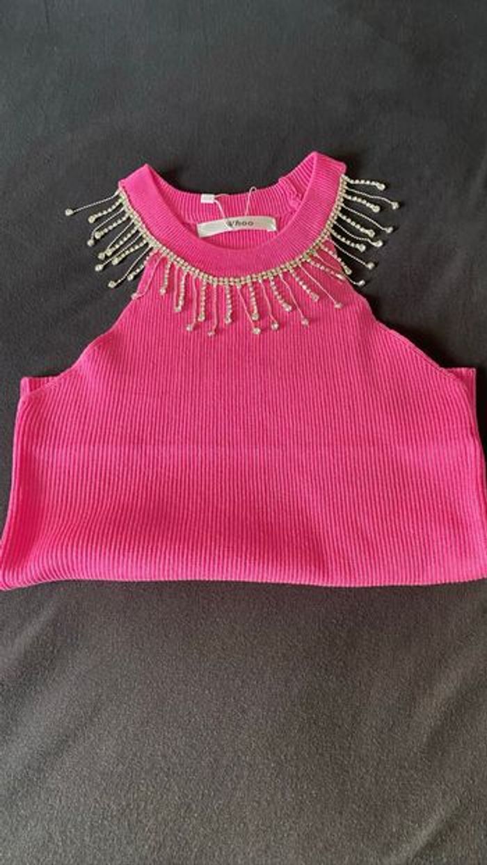 👚 Top rose fuchsia avec col bijou strass – Neuf avec étiquette - photo numéro 5