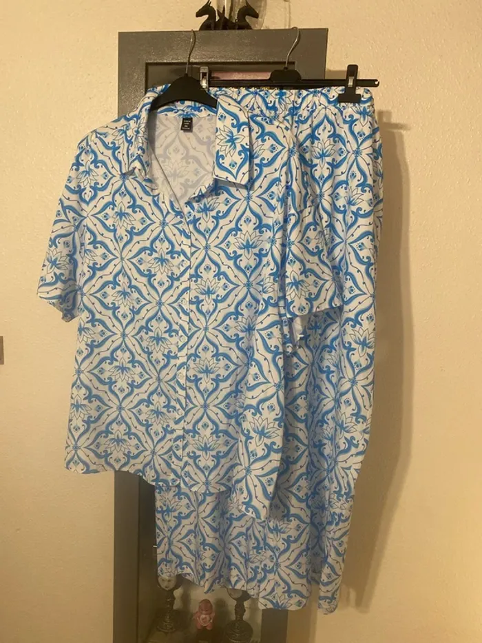 superbe ensemble chemise pantalon détente été Shein taille 4xl = 52