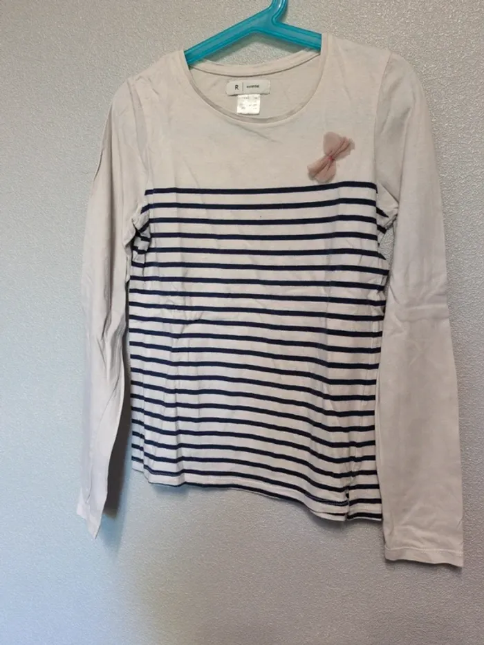 Lot 2 t-shirts fille 10 ans - photo numéro 4