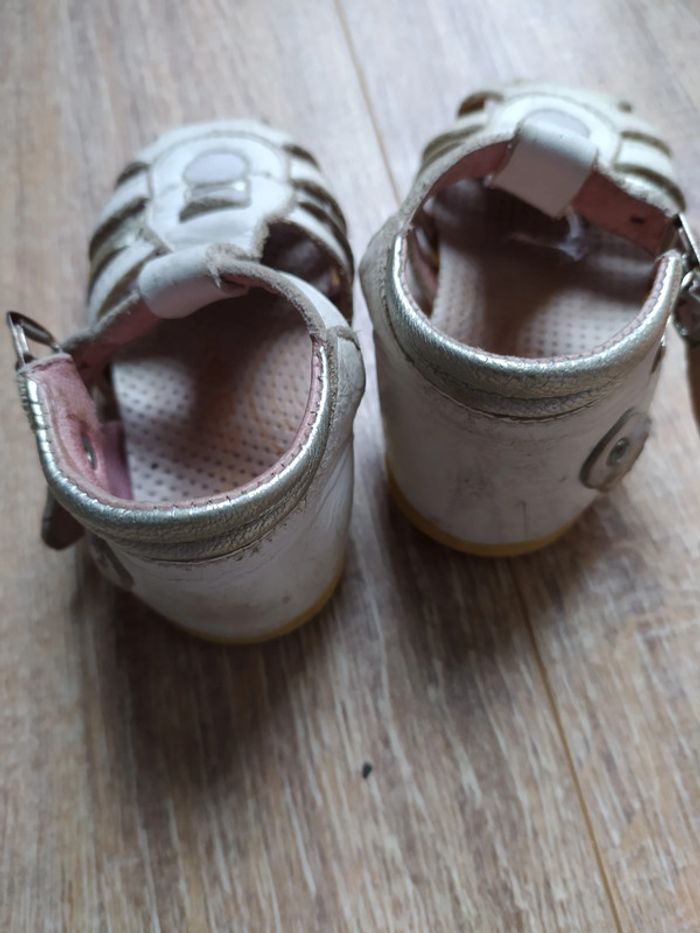 chaussures 19 - photo numéro 2