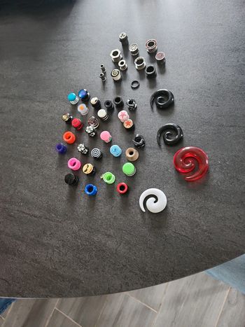 Lot de 53 écarteurs d'oreille