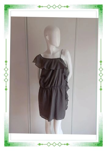 Robe a volant nafnaf