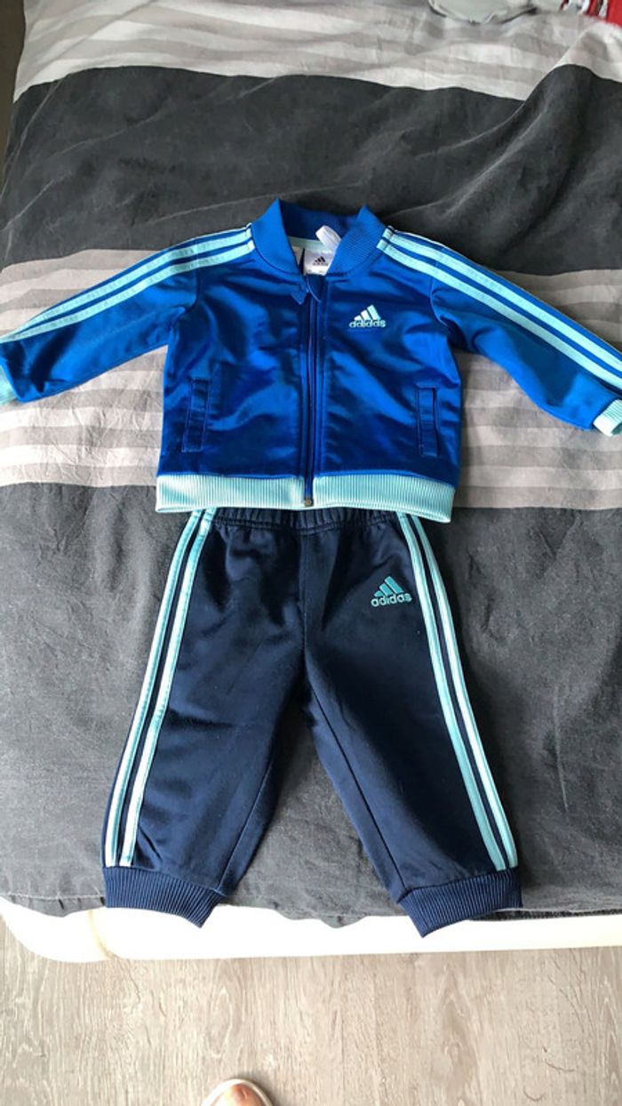 Ensemble adidas