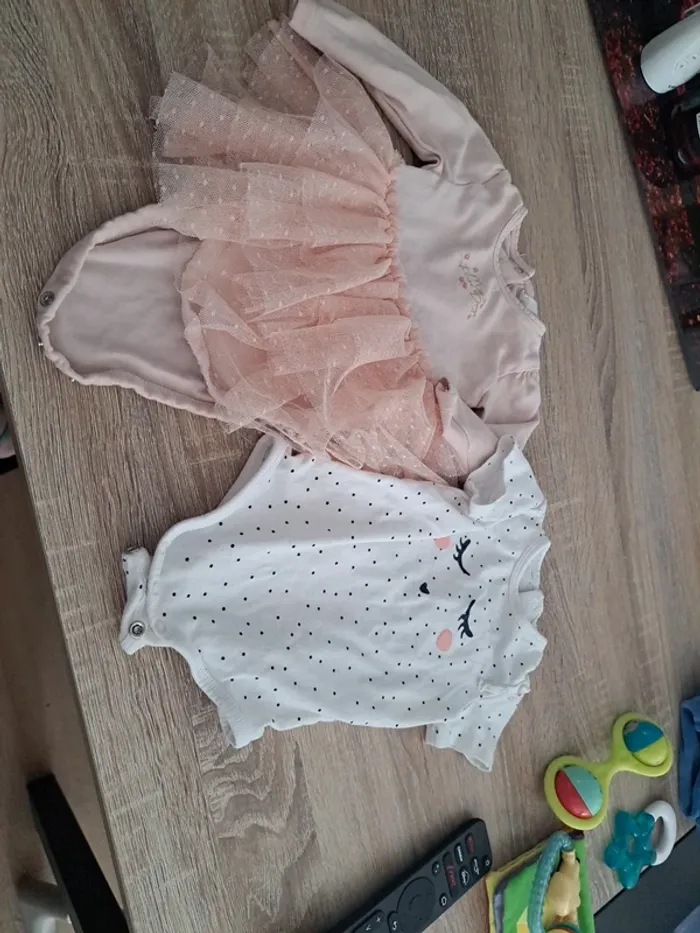 Lot body 3-6 mois