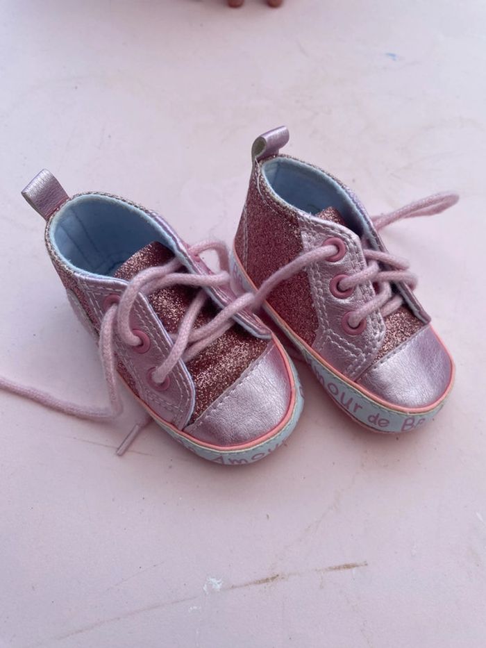 Chaussures chaussons bébé 18/19