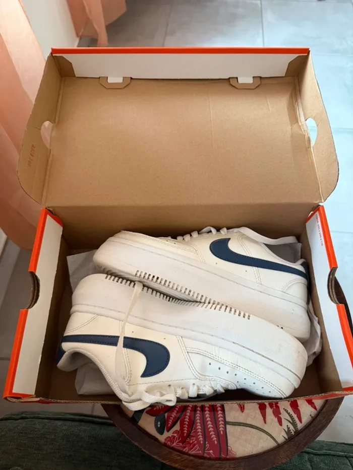 Baskets Nike - photo numéro 2