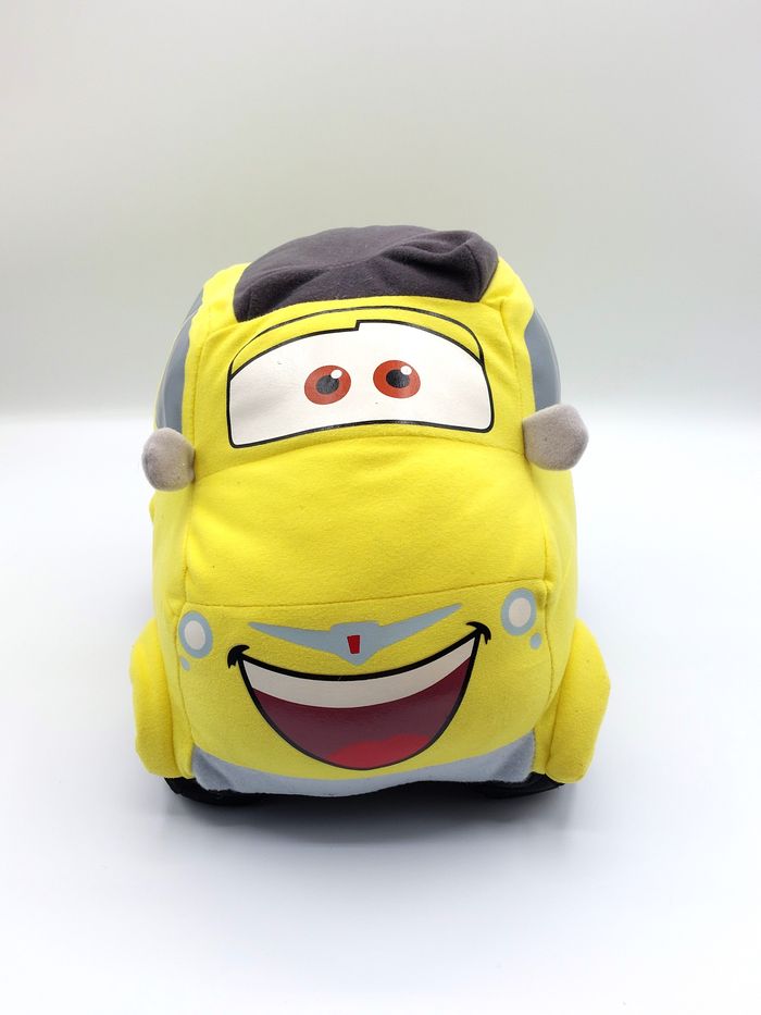 Peluche Cars Luigi Fiat jaune Disney Pixar Nicotoy 25 cm gris noir doudou - photo numéro 2