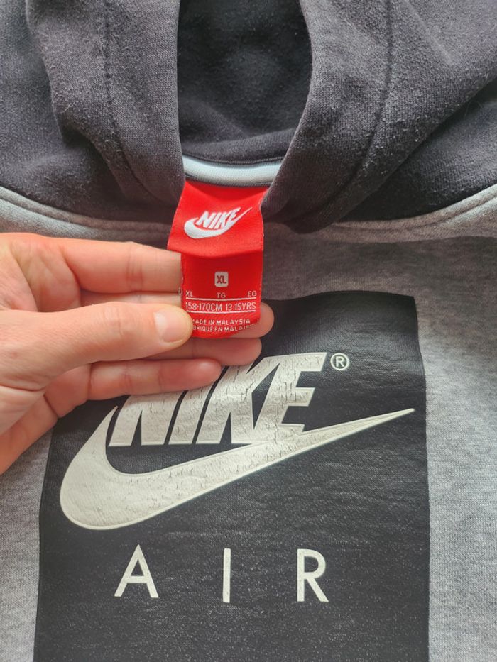 Sweat a capuche Nike Taille 13 ans - photo numéro 3