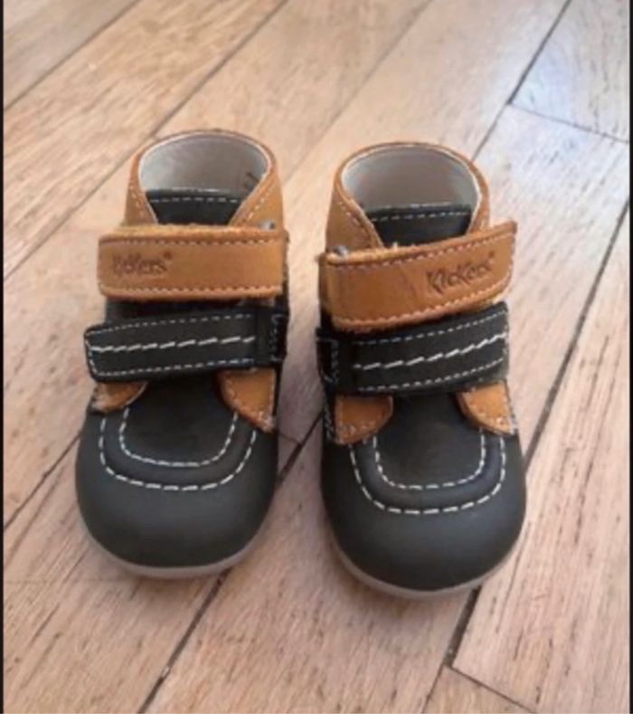 Paire Kickers taille 18