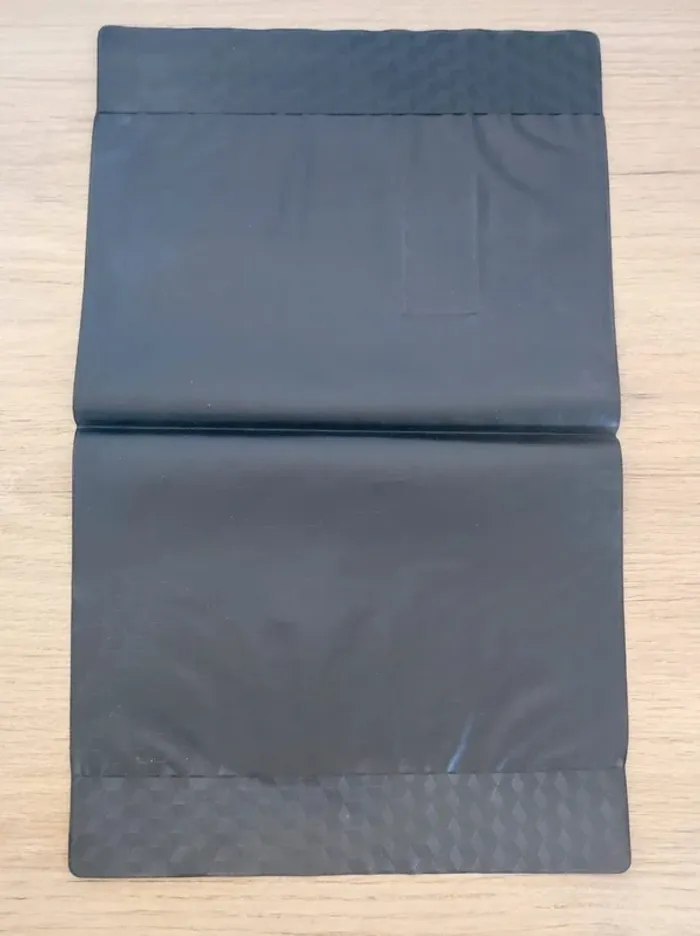 Lot 4 protège-cahier rouge noir jaune vert - 17x22cm - photo numéro 10