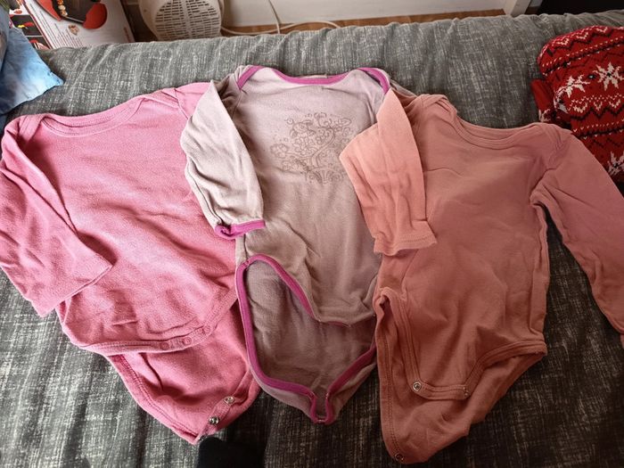 Lot de 3 bodys ML 18 mois
