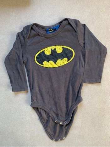 Body gris foncé Batman taille 18 mois