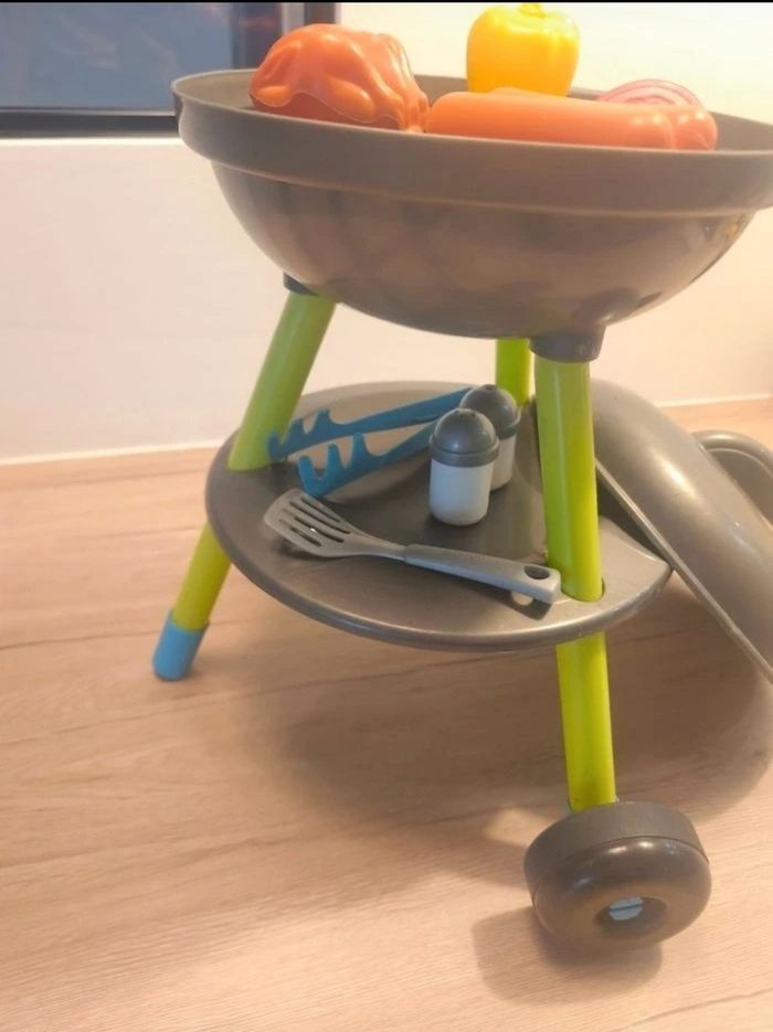 Barbecue smoby à charbon - photo numéro 2