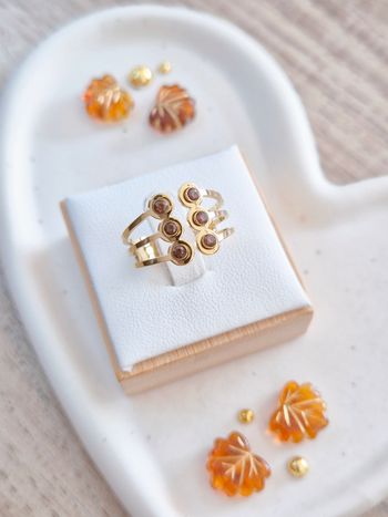 Bague dorée et zircons marrons Zag