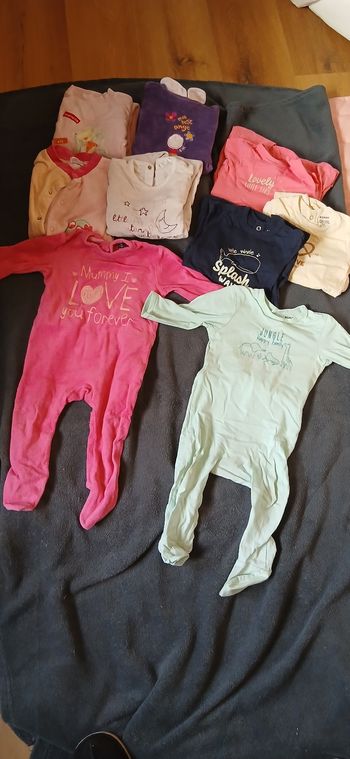 Lot pyjamas 9mois