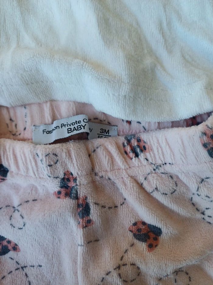 Pyjama 3 mois - photo numéro 2