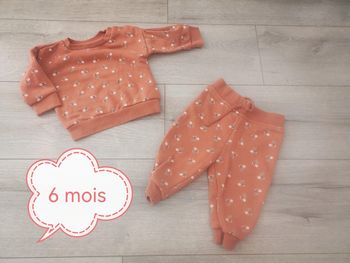 Ensemble fille taille 6 mois