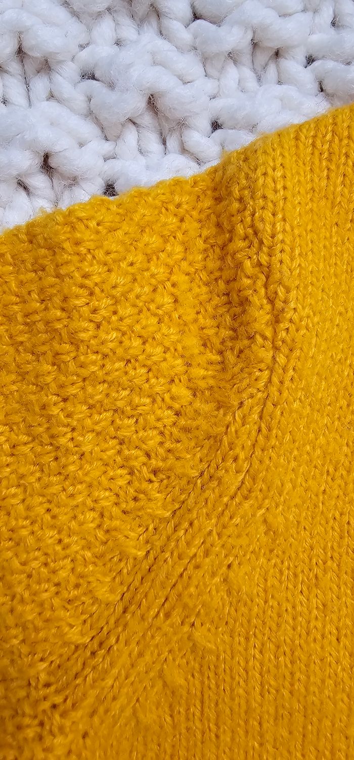 Pull 6 mois - photo numéro 4