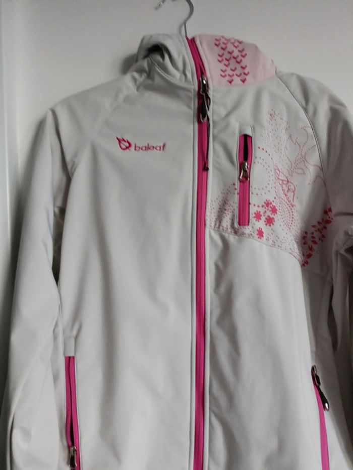 Veste Baleaf 100% polyester juste lavé Très bon état Blanc cassé rose fushia taille M - photo numéro 3