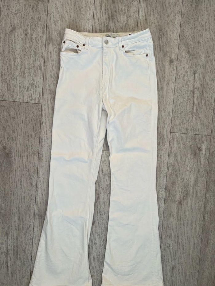 Jeans flare Zara