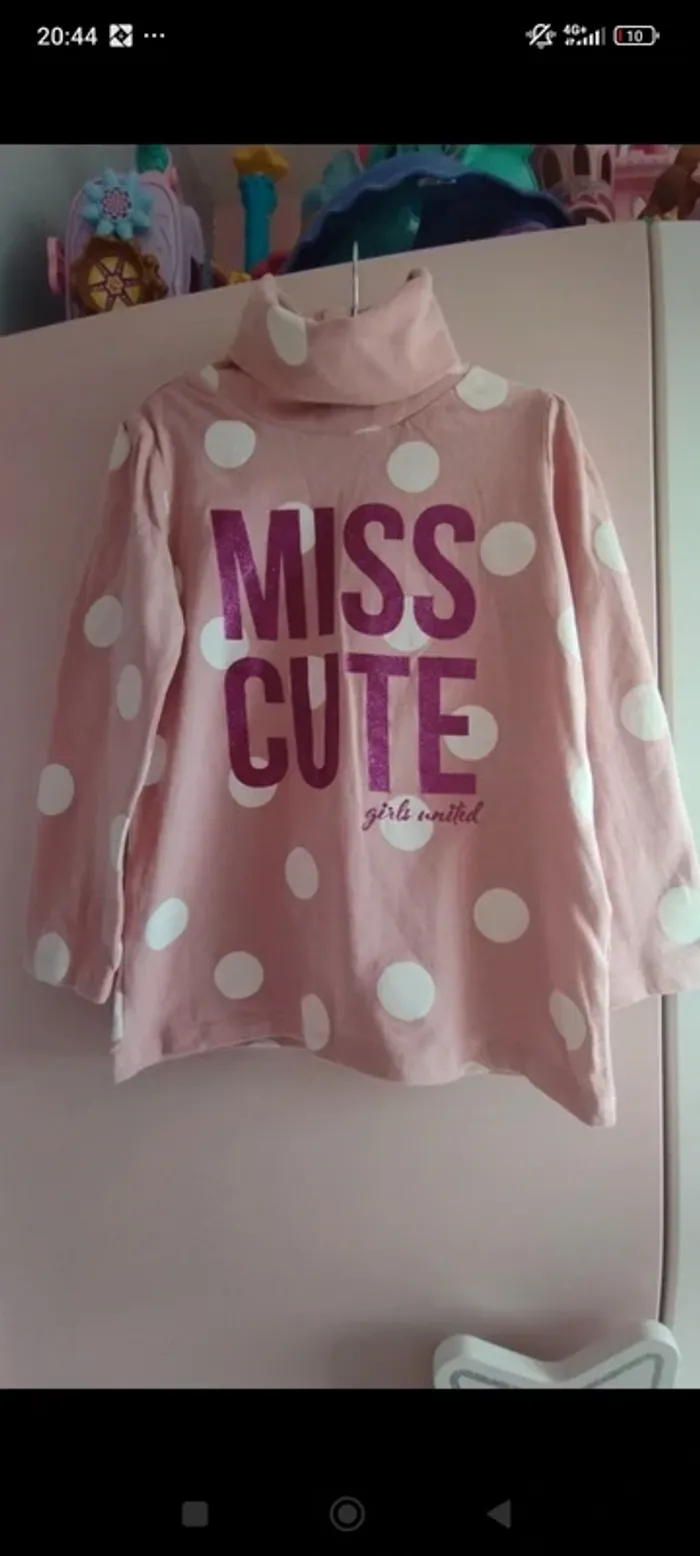 Sous-pull 3/4 ans 🎀