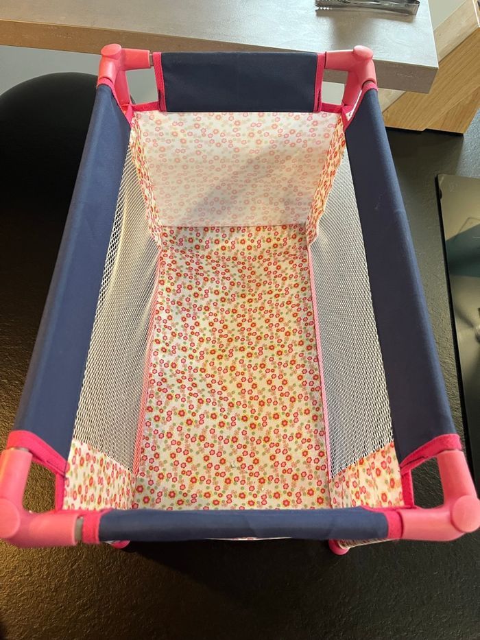 Lot poupées + couffin + lit parapluie – 2 bébés ~30 cm - photo numéro 7