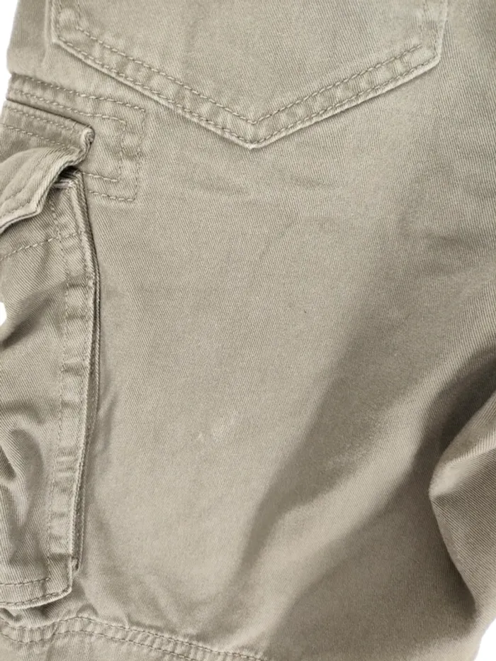 Short Kiabi kaki – Taille S, très bon état général. - photo numéro 8
