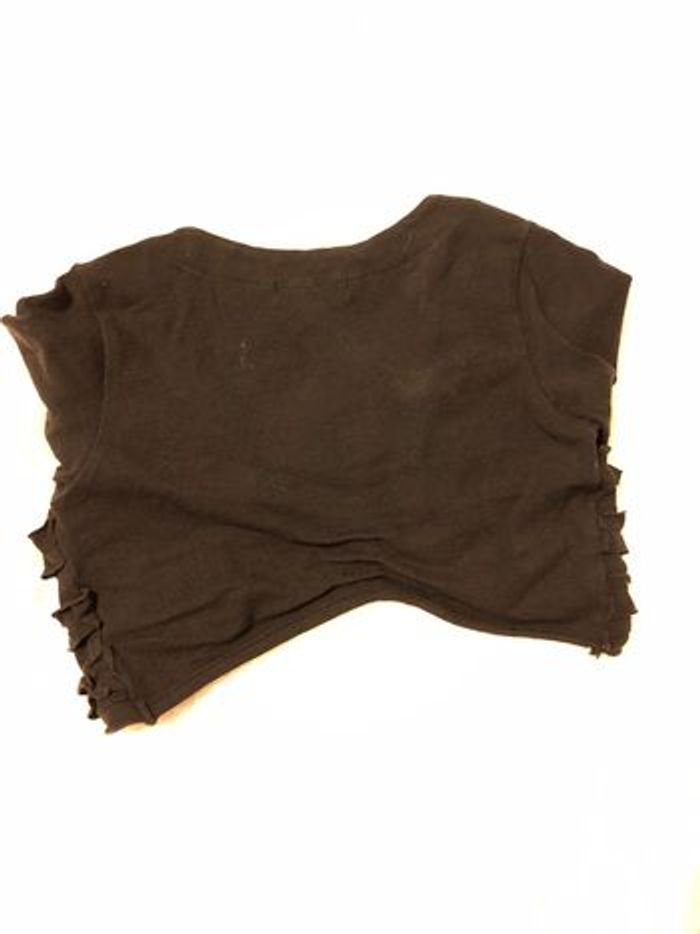 Gilet court, noir, épaisseur d’un tee-shirt, Eliane et Léna - photo numéro 3