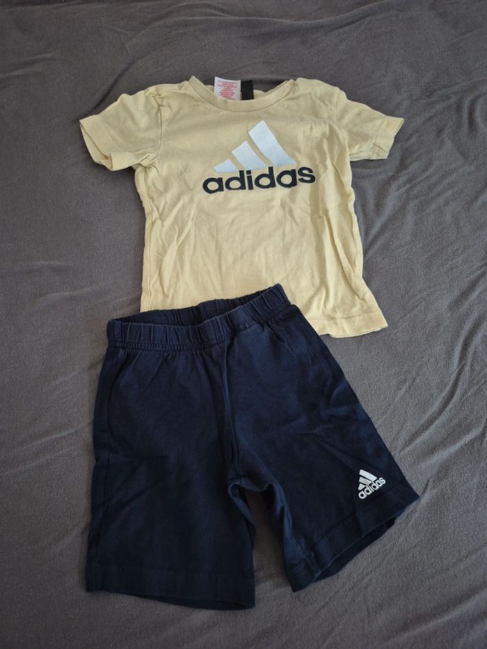 Ensemble Adidas 2/3ans