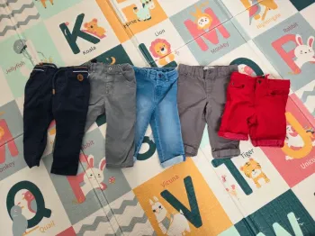 Lot pantalon et 1 pantacourt bébé 12 mois