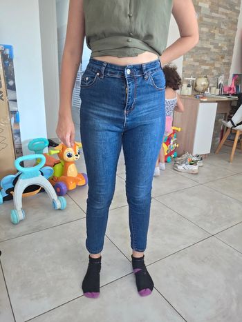 Trendyol jean taille 40 (taille petit)
