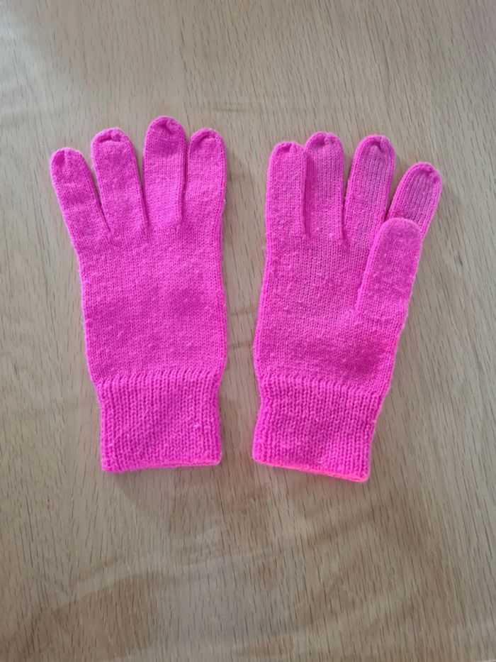 Gant rose gant noir - photo numéro 2