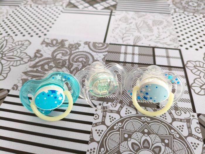 Lots de sucettes tétines PHILIPS AVENT Neuves - photo numéro 4