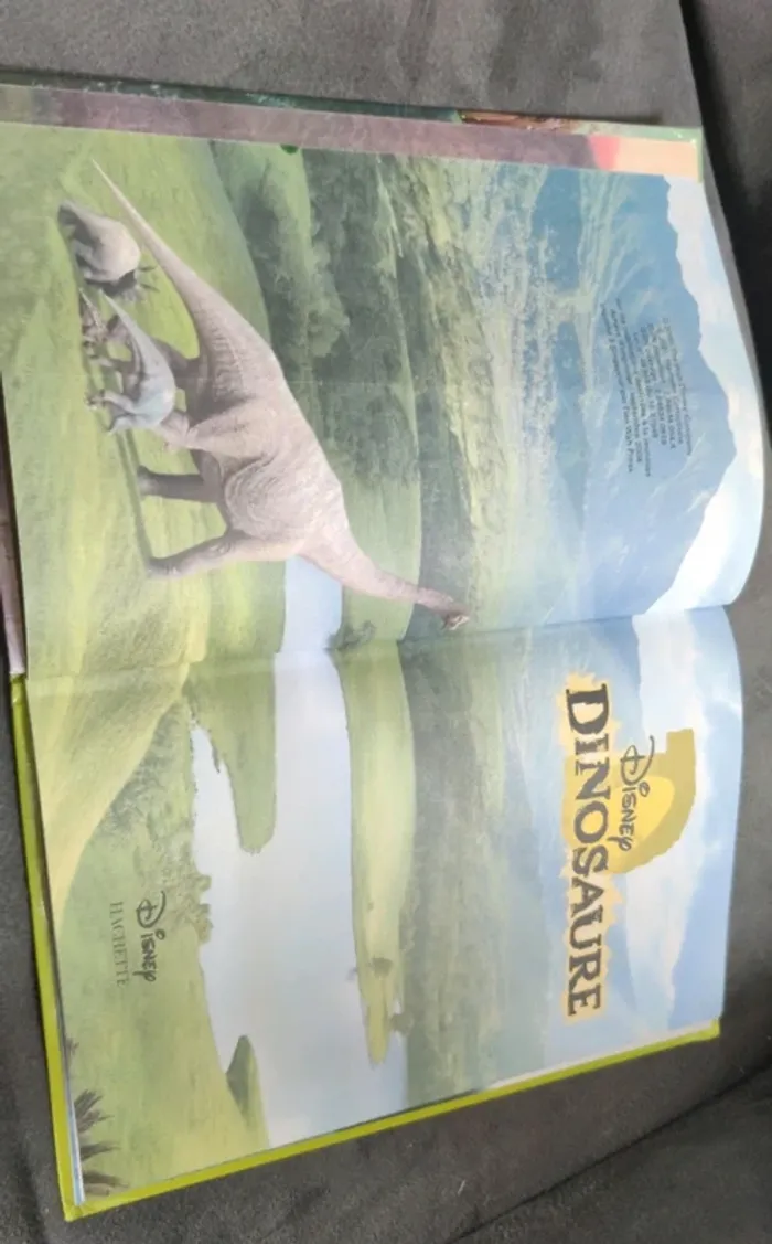 Club du livre Disney Dinosaure - photo numéro 4