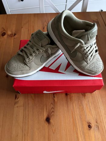 Nike dunk low kaki